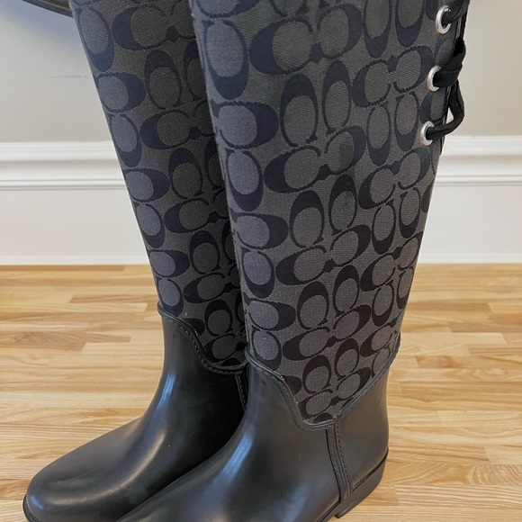 Authentic Coach Rainboots Sz 7 - Picture 6 of 7